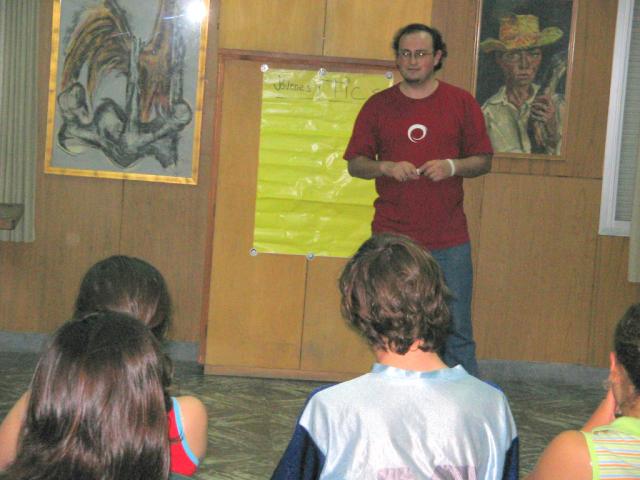 Taller en Gral. La Madrid: Internet y Juventud
